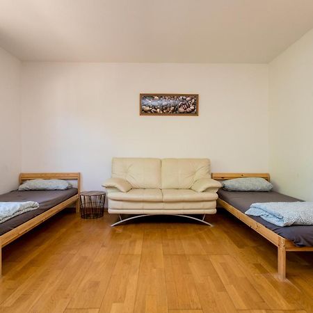 Ferienwohnung Mit 123Qm Fuer 8 Personen Mit Sehr Grossem Garten, Einfache Innen-Ausstattung Lipsia Esterno foto
