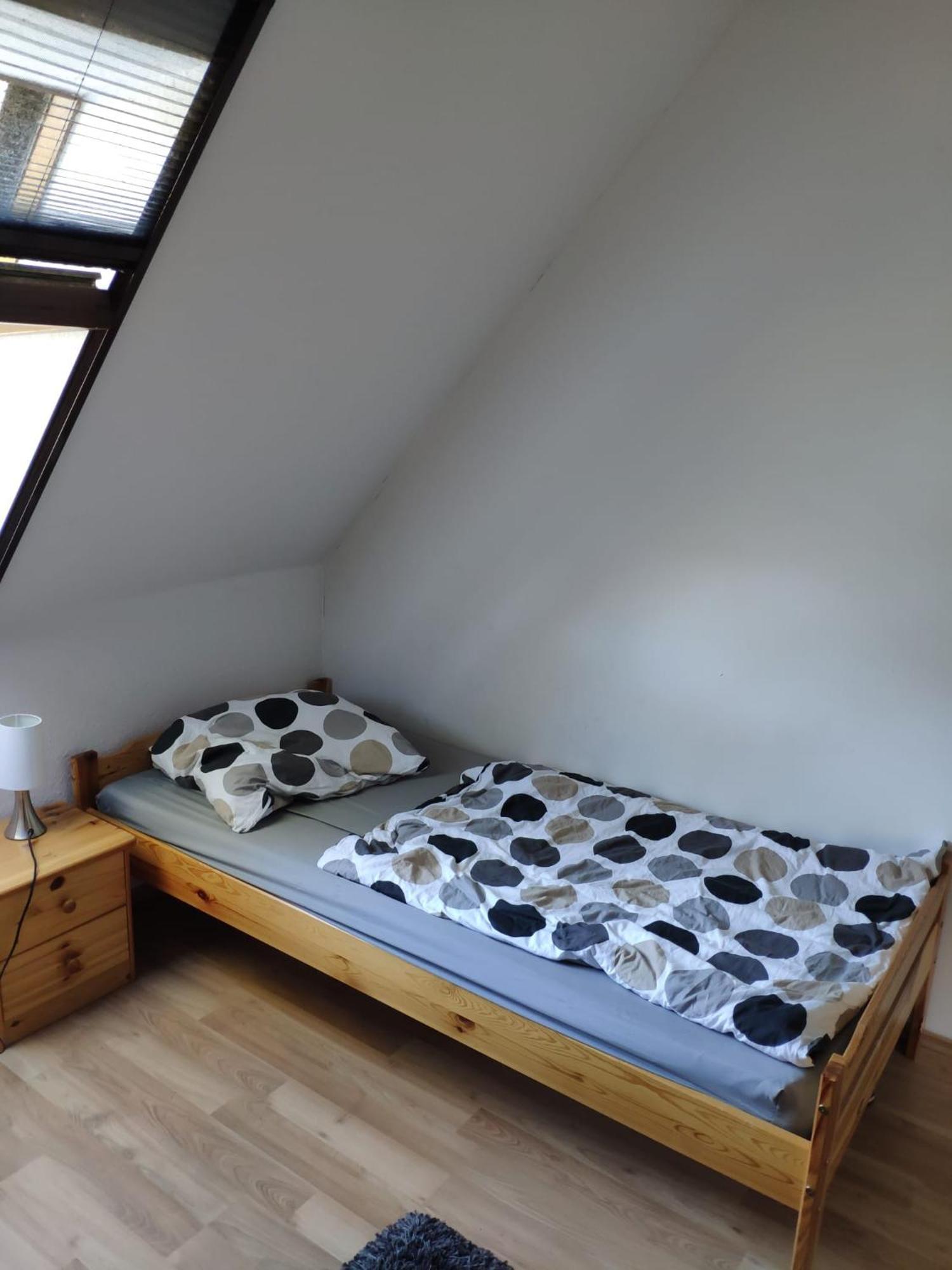 Ferienwohnung Mit 123Qm Fuer 8 Personen Mit Sehr Grossem Garten, Einfache Innen-Ausstattung Lipsia Esterno foto