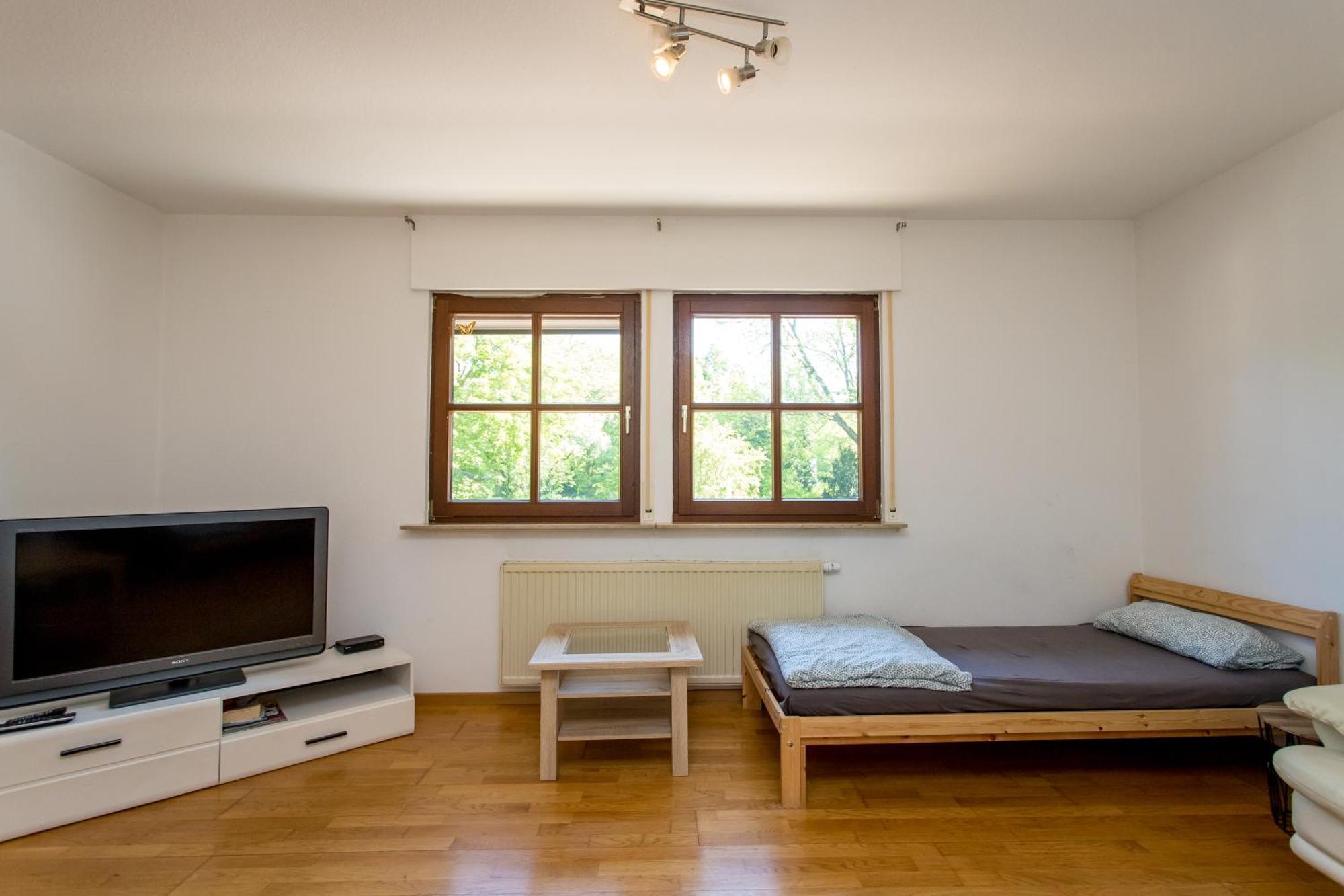 Ferienwohnung Mit 123Qm Fuer 8 Personen Mit Sehr Grossem Garten, Einfache Innen-Ausstattung Lipsia Esterno foto